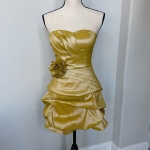 Forever 21 Strapless Yellow Gold Formal Mini Dress